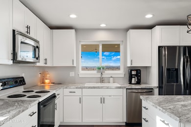 1802RestHavenRd-12