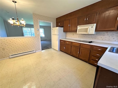 215 Woodbridge Dr unit A, Ridge, NY 11961 - photo 6