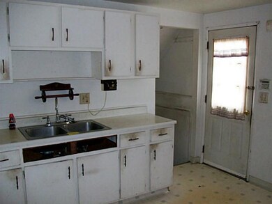 2060 Shawbury Ct W, Columbus, OH 43229 - photo 7