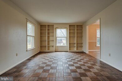 921 E Walnut St, Palmyra, PA 17078 - photo 6