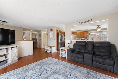 7 Hebert Rd, Spencer, MA 01562 - photo 3