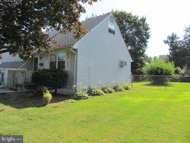 917 Saint Mark Dr, Glendora, NJ 08029 - photo 2