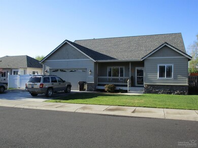 3936 SW Sam Snead Ct, Redmond, OR 97756 - photo 2
