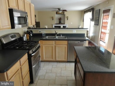 6604 Hot Spring Ln, Fredericksburg, VA 22407 - photo 7