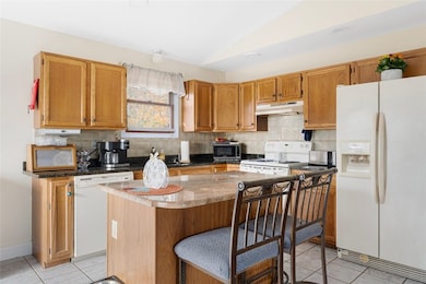 8 Dorr St, Cumberland, RI 02864 - photo 6