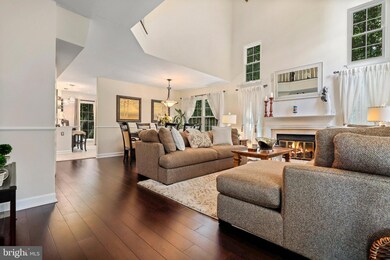 10236 Faire Commons Ct, Burke, VA 22015 - photo 5