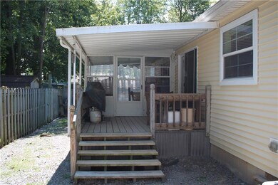 Florida Room / Deck