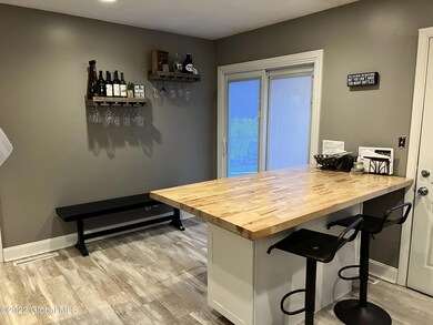 27 Mildred Ln, Latham, NY 12110 - photo 4