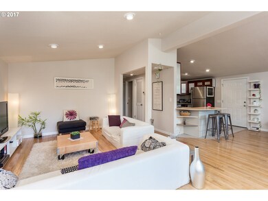 Kitchen/Living Room