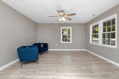 186 Dodge St, Stuarts Draft, VA 24477 - photo 6