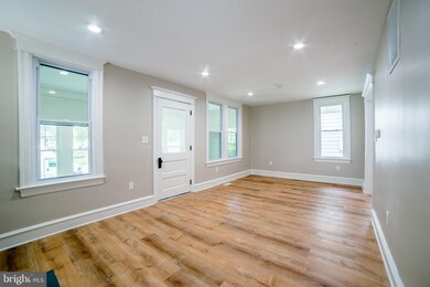 100 Park Ave, Collingswood, NJ 08108 - photo 4