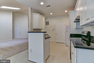 10649 Hickory Crest Ln, Columbia, MD 21044 - photo 7