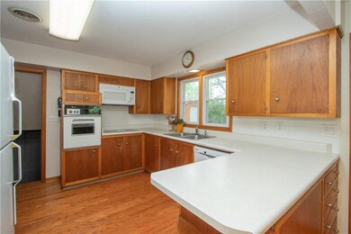 1315 Hyvue St, Adel, IA 50003 - photo 7
