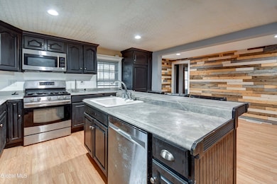 258 Kingsboro Ave, Gloversville, NY 12078 - photo 7