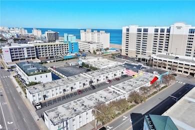 913 Pacific Ave unit B, Virginia Beach, VA 23451 - photo 4