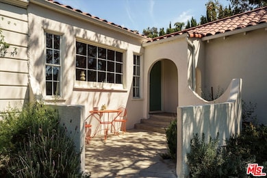 1410 Stanford Dr, Glendale, CA 91205 - photo 4