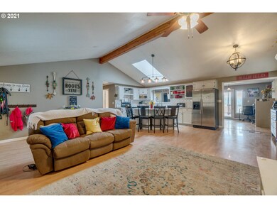 Kitchen/Family Room