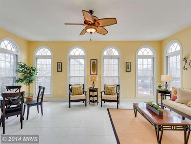 1146 Round Pebble Ln, Reston, VA 20194 - photo 6