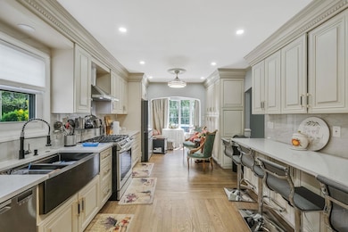 11538 238th St, Elmont, NY 11003 - photo 6