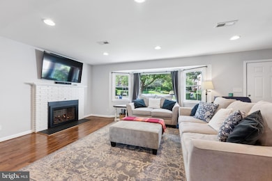 516 Epsom Rd, Towson, MD 21286 - photo 2