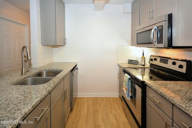 Mayport Crossing - kitchen