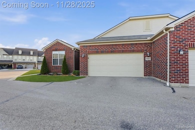 49087 Shannon Ct, Macomb, MI 48042 - photo 5