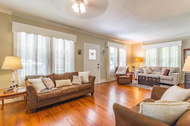 805 Gordon Street HD -42