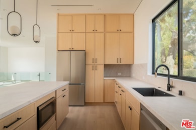 1931 Sunset Plaza Dr, Los Angeles, CA 90069 - photo 5