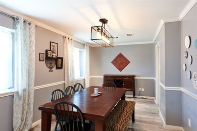 5710 Chrystell Ln, Houston, TX 77092 - photo 2