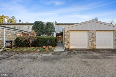 16 Stone Manor Ct, Towson, MD 21204 - photo 4