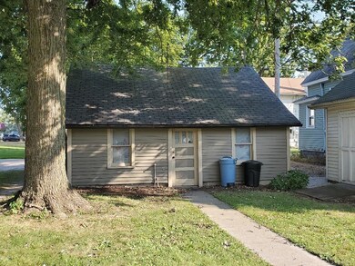 404 W 7th St, Auburn, IN 46706 - photo 3