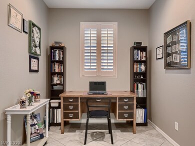 OPEN OFFICE SPACE OR DEN LOCATED DIRECTLY TO THE R