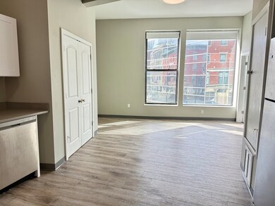 5 Pleasant St unit 203, Worcester, MA 01609 - photo 3