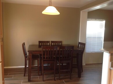 Eat-In Kitchen