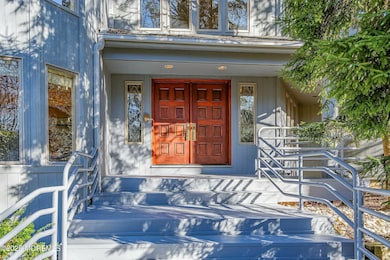 Double door entry
