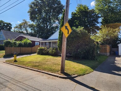 38 Mokema Ave, Waltham, MA 02451 - photo 2