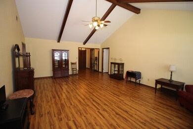 42 Clairmont Cir, Laurel, MS 39440 - photo 3