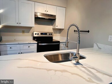 416 Durham Ct unit 416, West Deptford, NJ 08051 - photo 2