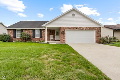 3847 Bonaventure Dr, Columbus, IN 47203 - photo 2