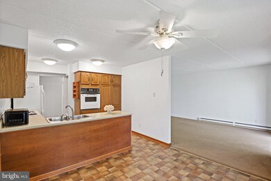 600 Campbell Cir unit I16, Downingtown, PA 19335 - photo 4