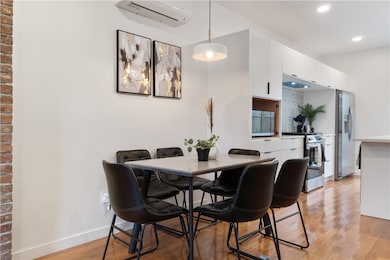 1240 Butterfield Way, Pittsburgh, PA 15212 - photo 6