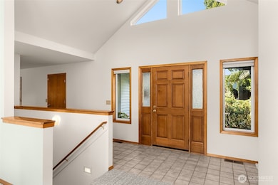 A rare blend of versatility & understated elegance.