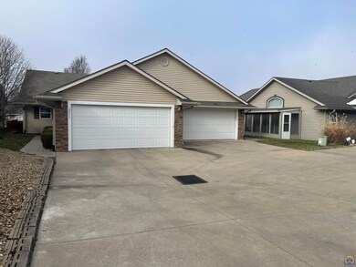 3320 SW Lajolla Rd, Topeka, KS 66614 - photo 3