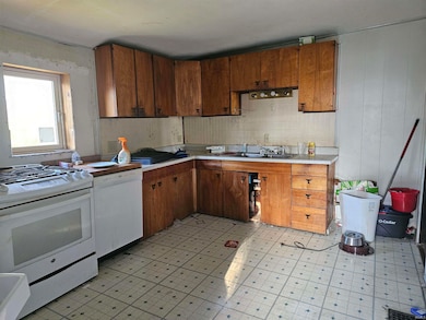 217 Lincoln Ave, Dunkirk, IN 47336 - photo 6