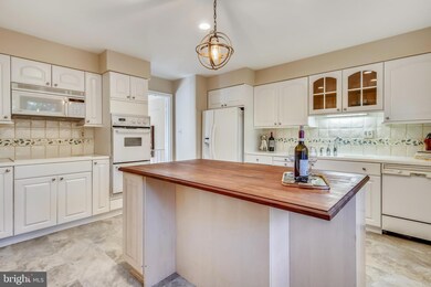 12014 Canter Ln, Reston, VA 20191 - photo 7