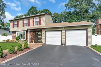 9 Flintlock Dr, Howell, NJ 07731 - photo 3