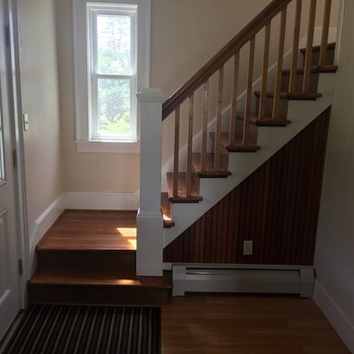 69 Phillips St, Greenfield, MA 01301 - photo 3