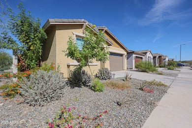 1634 W Monte Way, Phoenix, AZ 85041 - photo 5