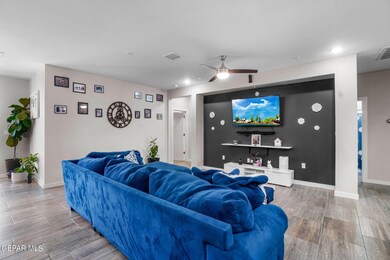 1089 Gaitan St, El Paso, TX 79928 - photo 3