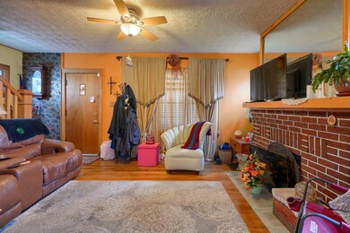 1487 S 4th St (22)